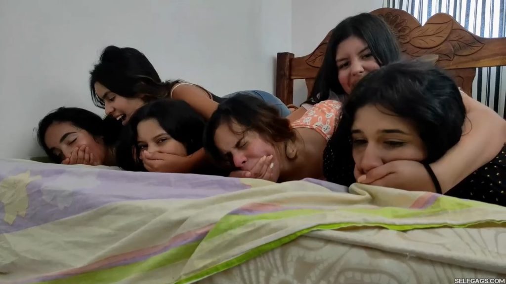 Multiple latina girls does sexy handsmother bound handgag friends stuck in bondage