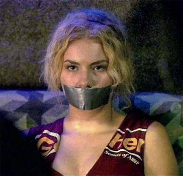 Elisha Cuthbert duct tape gagged and kidnapped as Kim Bauer in 24