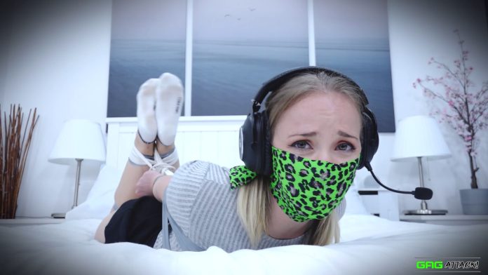 Cute livestreamer Lil Missy UK bound and gagged