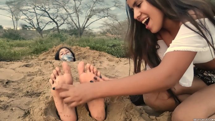 Lesbian feet tickling