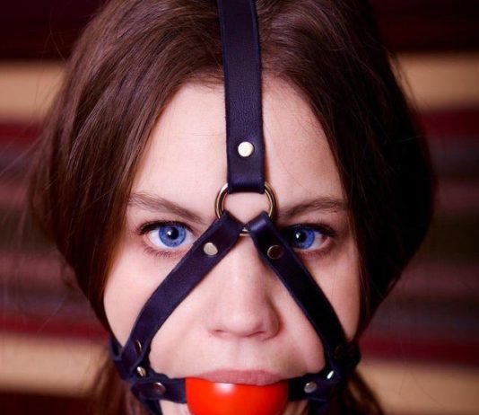 Harness Ball Gagged Women – Gallery Sexy woman gagged with ballgag harness