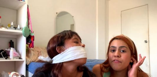 Aspiring Influencer Turned Bondage Slave – Selfgags Aspiring-Influencer-Turned-Bondage-Slave-On-Livestream