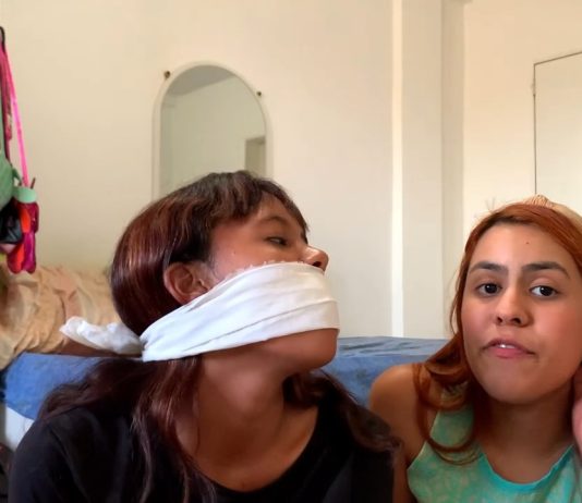 Aspiring Influencer Turned Bondage Slave – Selfgags Aspiring-Influencer-Turned-Bondage-Slave-On-Livestream