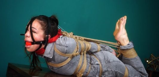 Fatima’s Rope Training: Tight Elbow Bondage & Hogtie – Alter Ego Rey Fatima-AlterEgoRey-Rope-Hogtie-Elbow-Bondage-PROMO