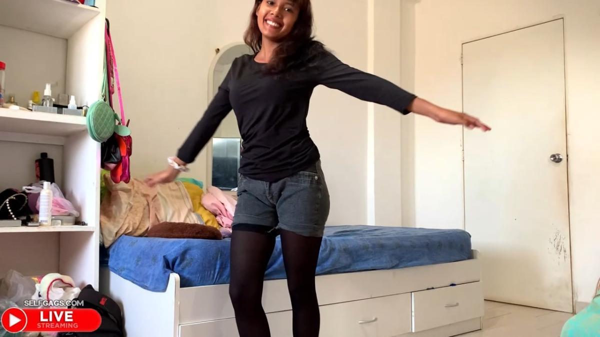Aspiring-Influencer-Turned-Bondage-Slave-On-Livestream-5