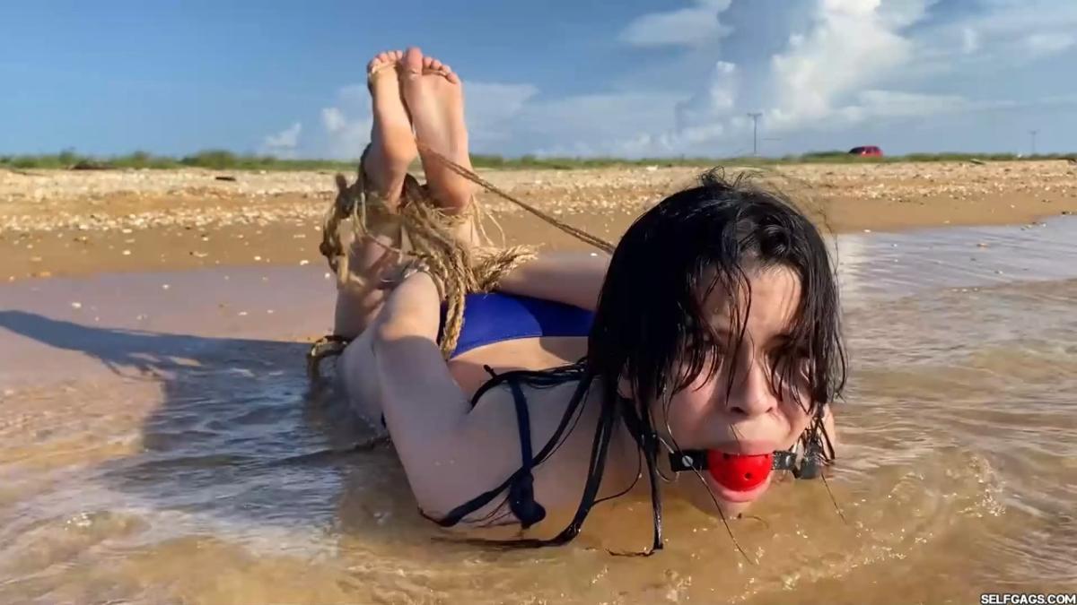 Beach-Girl-Hogtied-In-The-Shallows-29