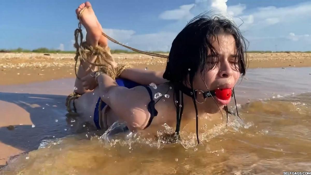 Beach-Girl-Hogtied-In-The-Shallows-33