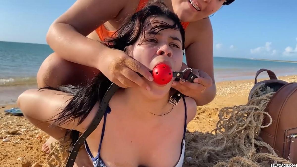 Beach-Girl-Hogtied-In-The-Shallows-6