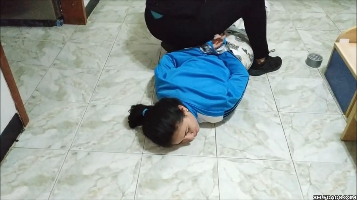 Bondage-Jogger-Bound-And-Gagged-4