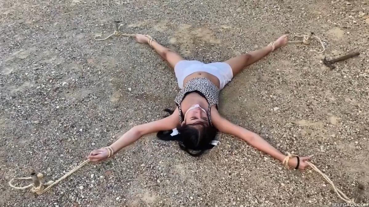 Bullied-Damsel-Dreams-Of-Revenge-In-Stakeout-Bondage-11