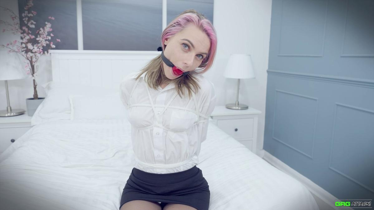 Chloe-Toy-Popstar-Tied-Up-By-Crazy-Stalker-For-Gag-Attack-7