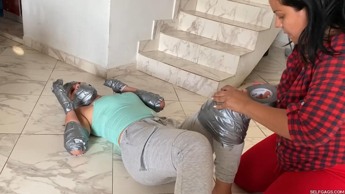 Cleaning girl used as bondage slave by MILF boss