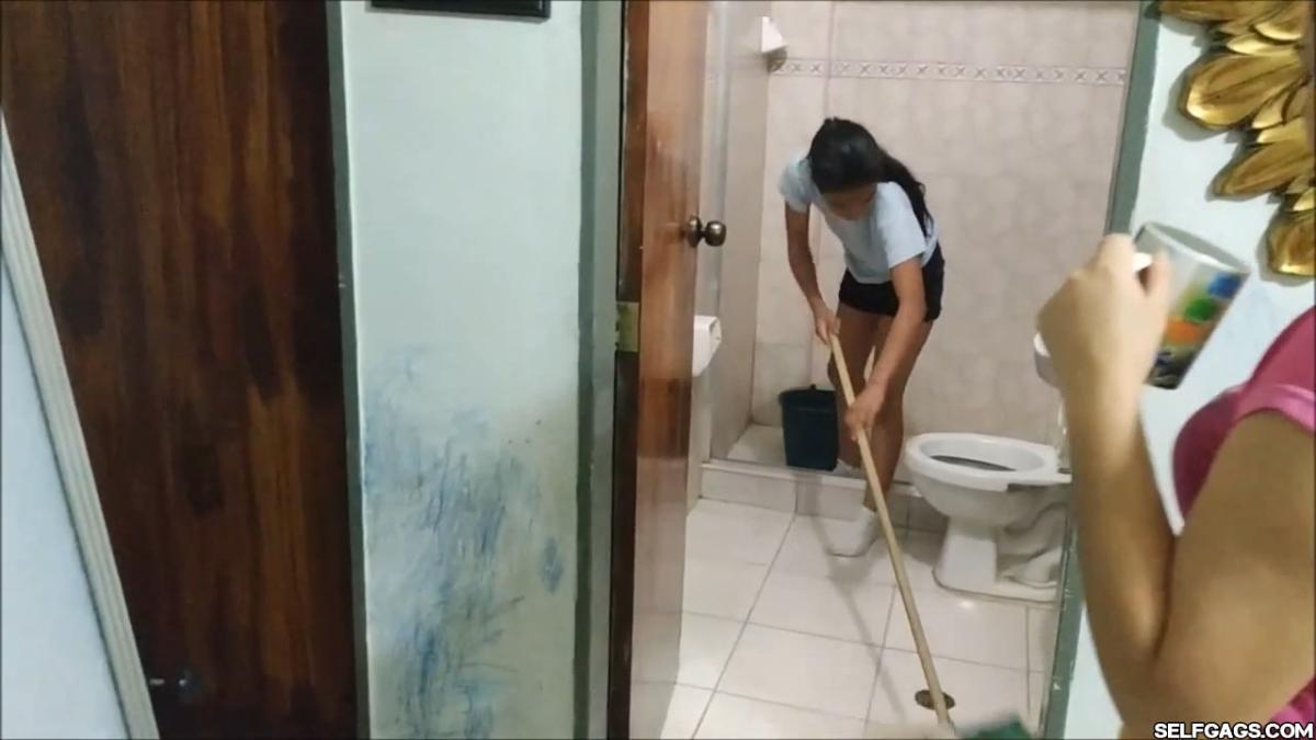 Bondage in the shower