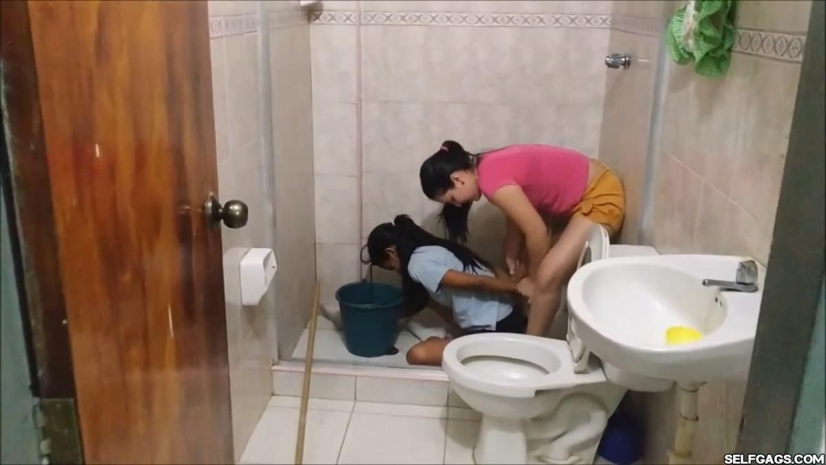 Bondage in the shower
