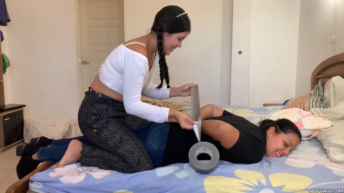 Exposing-Stepsisters-Secret-Bondage-Playdate-With-Nanny-13