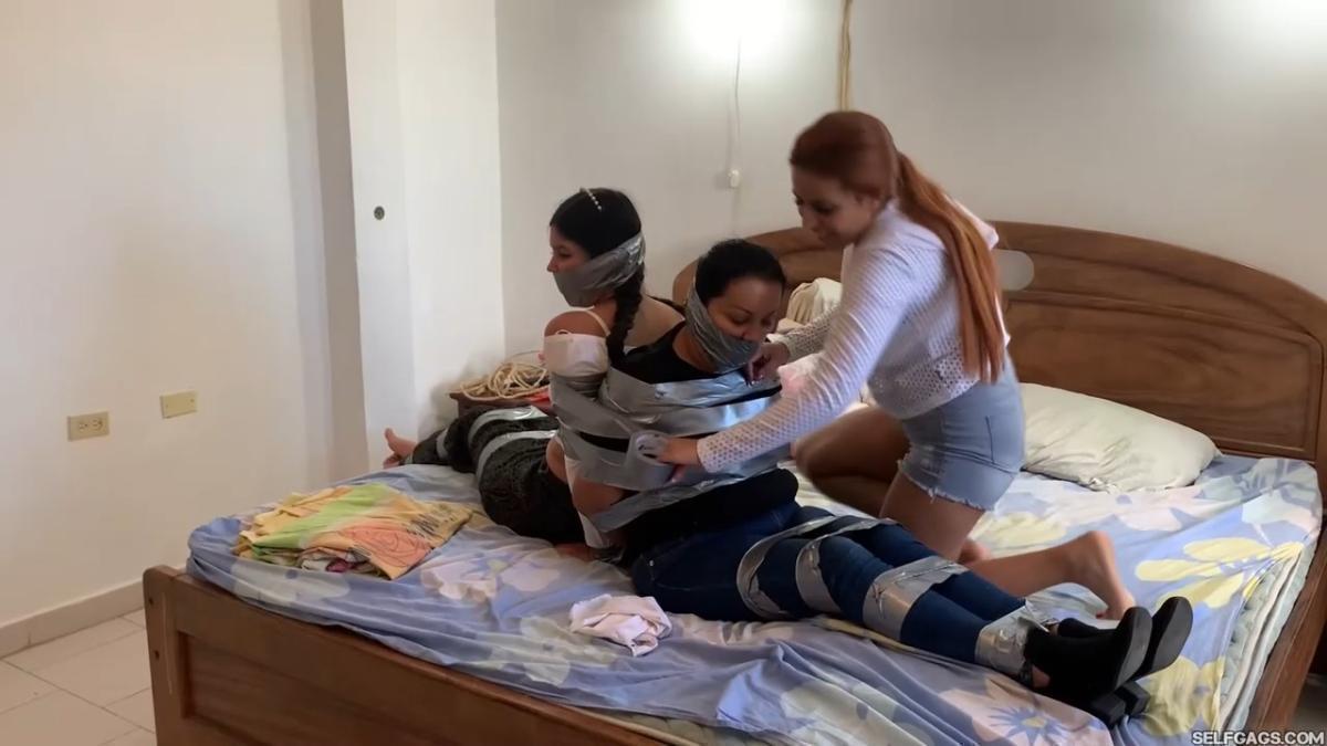 Exposing-Stepsisters-Secret-Bondage-Playdate-With-Nanny-24