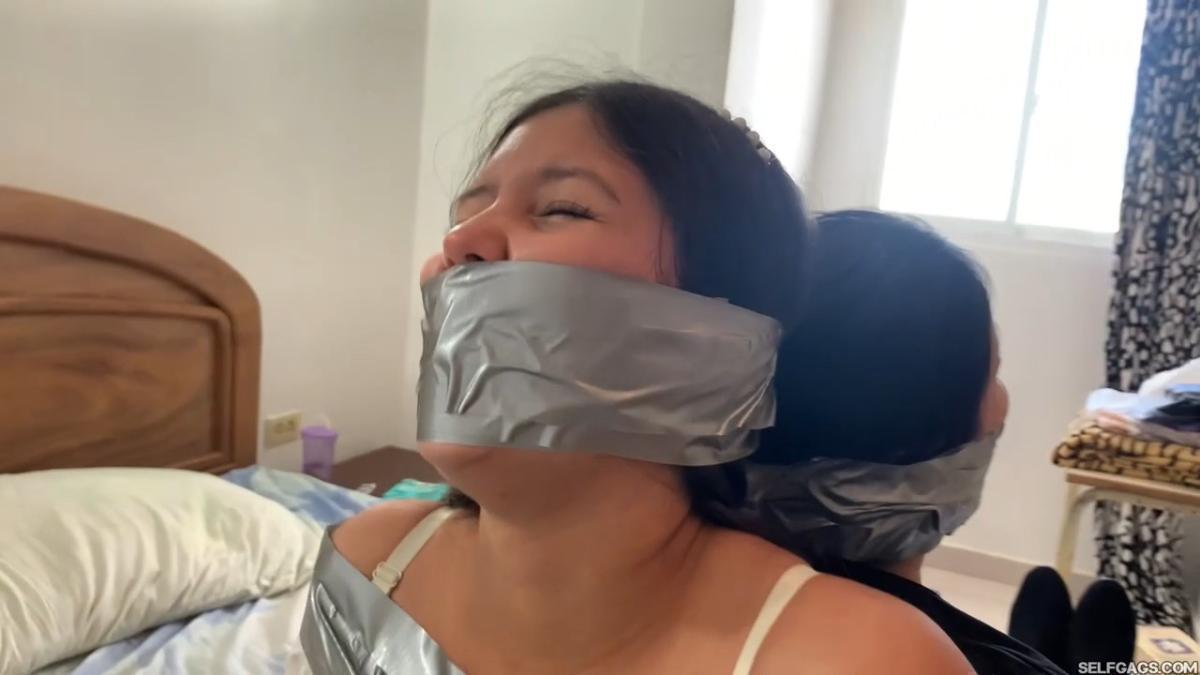 Exposing-Stepsisters-Secret-Bondage-Playdate-With-Nanny-30