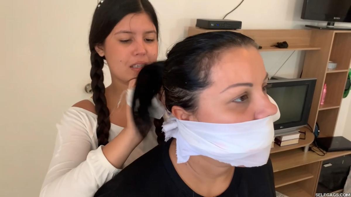 Exposing-Stepsisters-Secret-Bondage-Playdate-With-Nanny-6