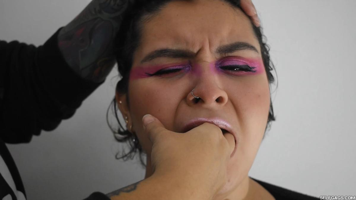 Gag-Reflex-Slut-Training-1