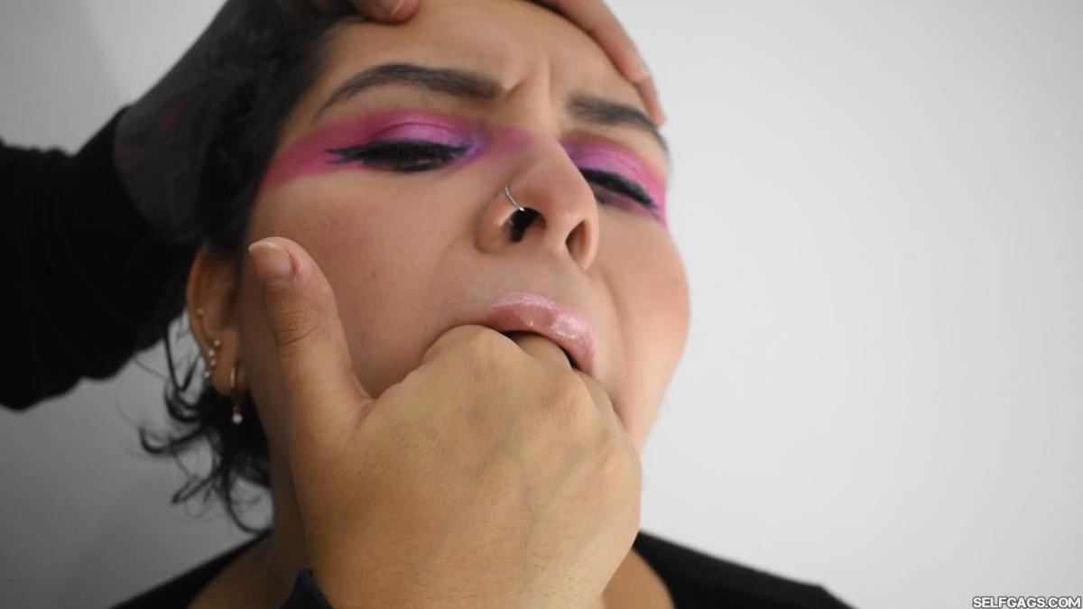 Gag-Reflex-Slut-Training-4