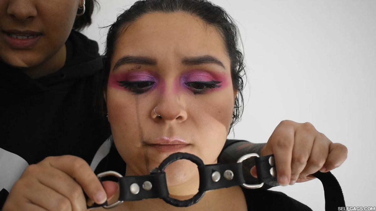 Gag-Reflex-Slut-Training-5