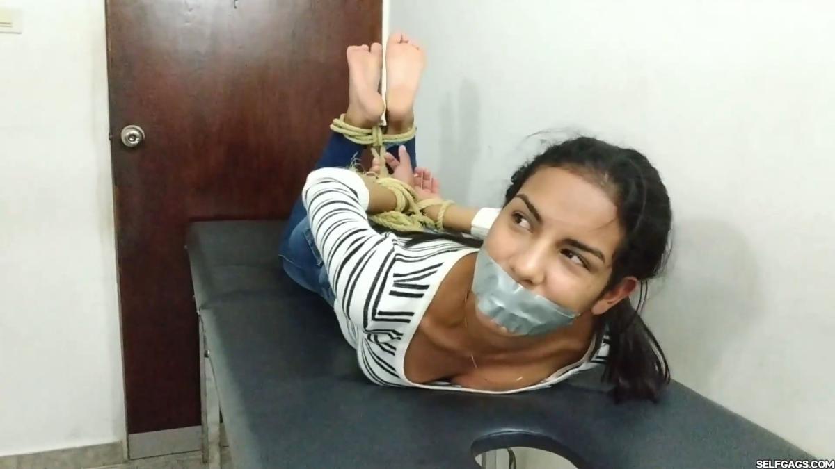 Hogtied-Bondage-Beauty-Feet-Whipped-And-Worshipped-4