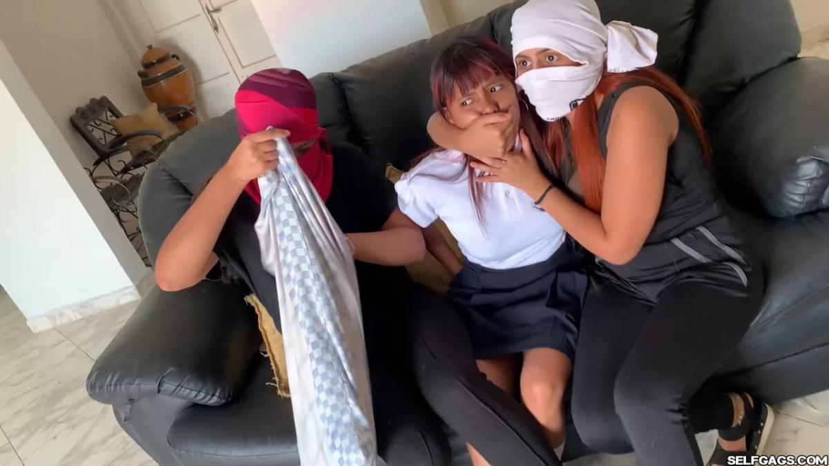 Owning-The-Women-Who-Tied-Up-Her-Girl-2