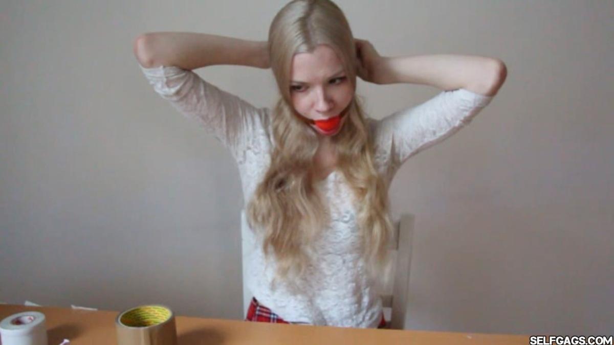 Scandinavian-Girl-Vanessa-Self-Gagged-9