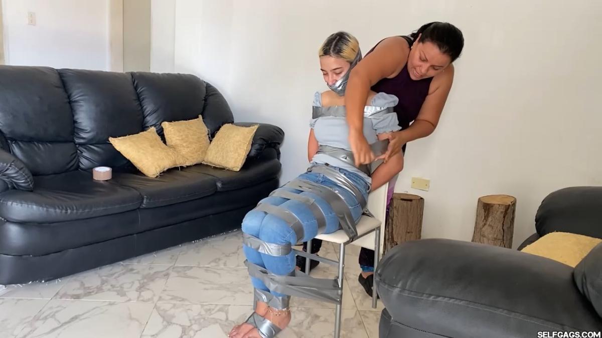 Sexy-Girl-Wants-To-Be-Tied-Up-By-Woman-30