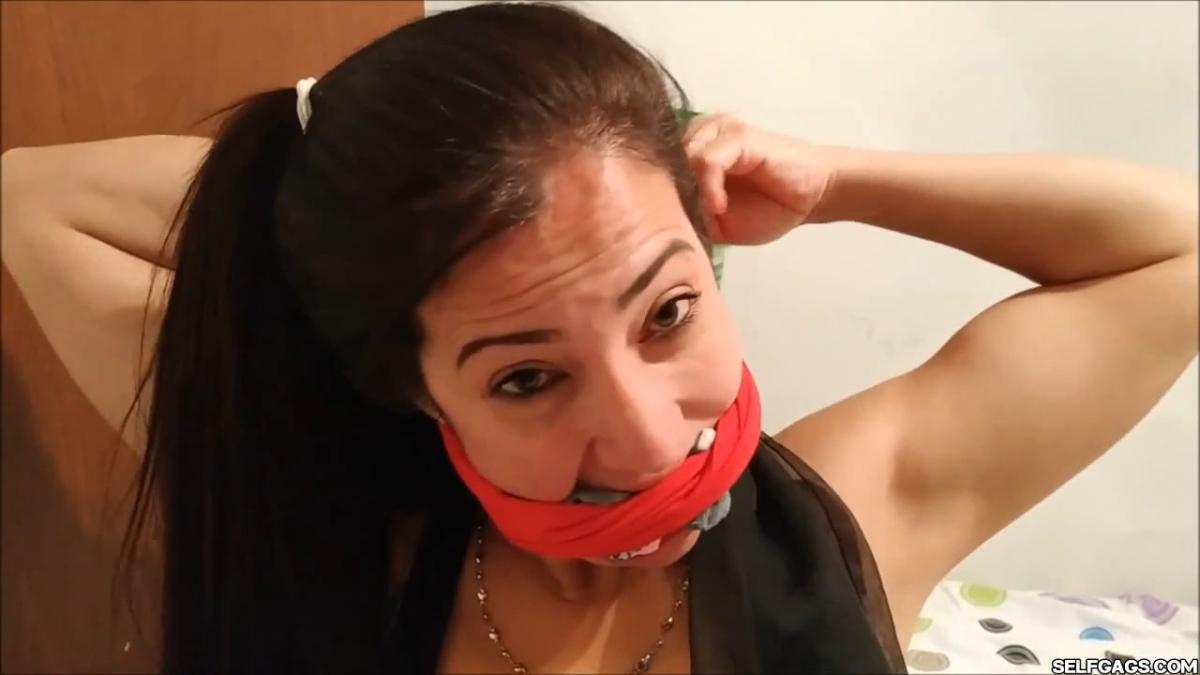 Sexy self-gagged Latina MILF