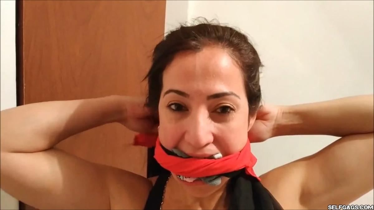 Sexy self-gagged Latina MILF