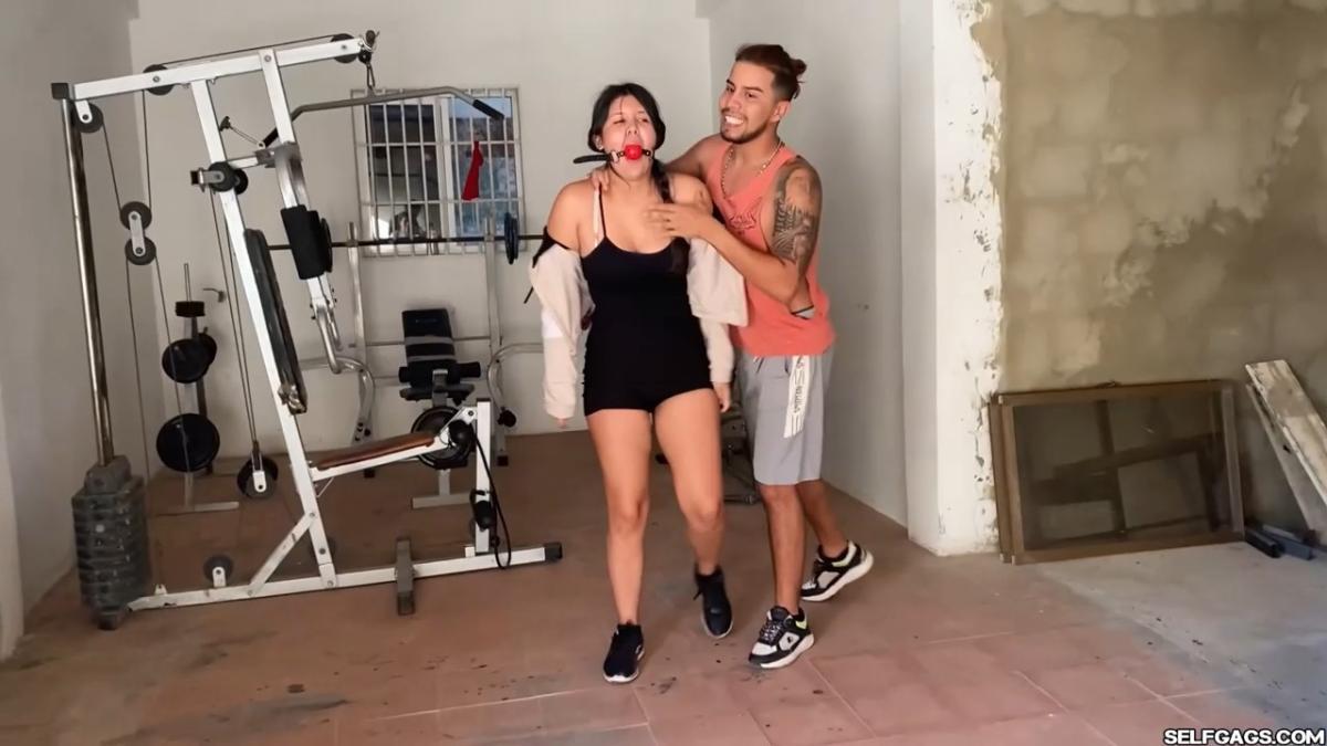 Slave-Training-Personal-Trainer-17
