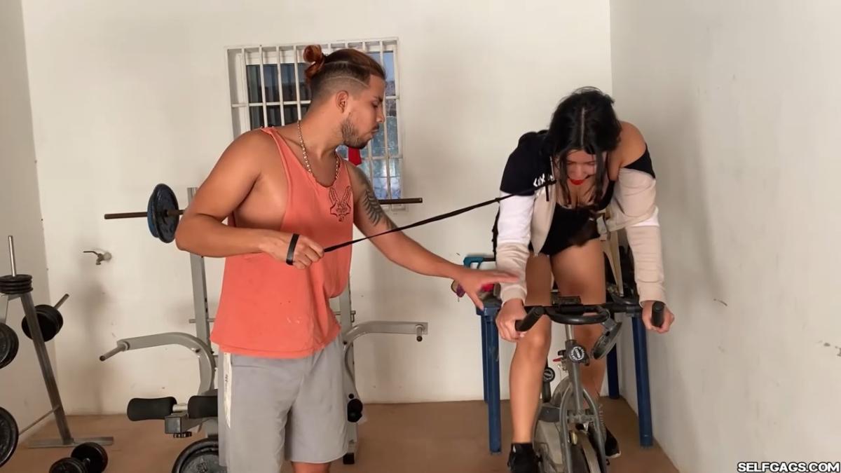 Slave-Training-Personal-Trainer-25