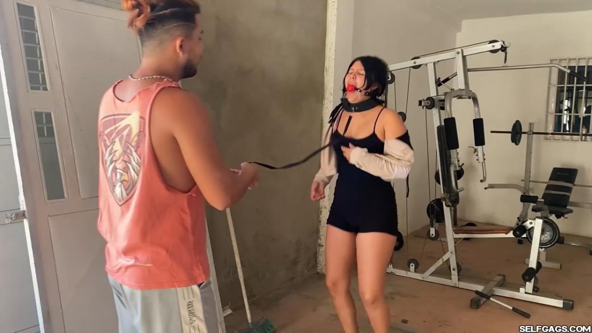 Slave-Training-Personal-Trainer-30