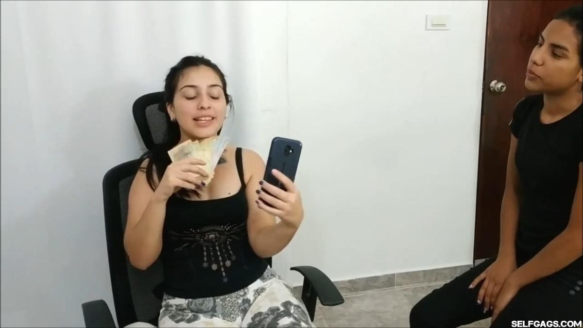 Social-Media-Money-Whore-Gagged-With-Cash-4