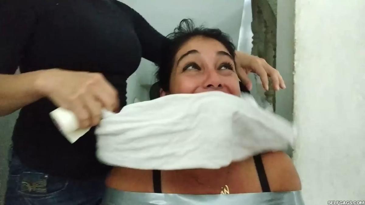 Strongly-Gagged-Women-In-Bondage-15