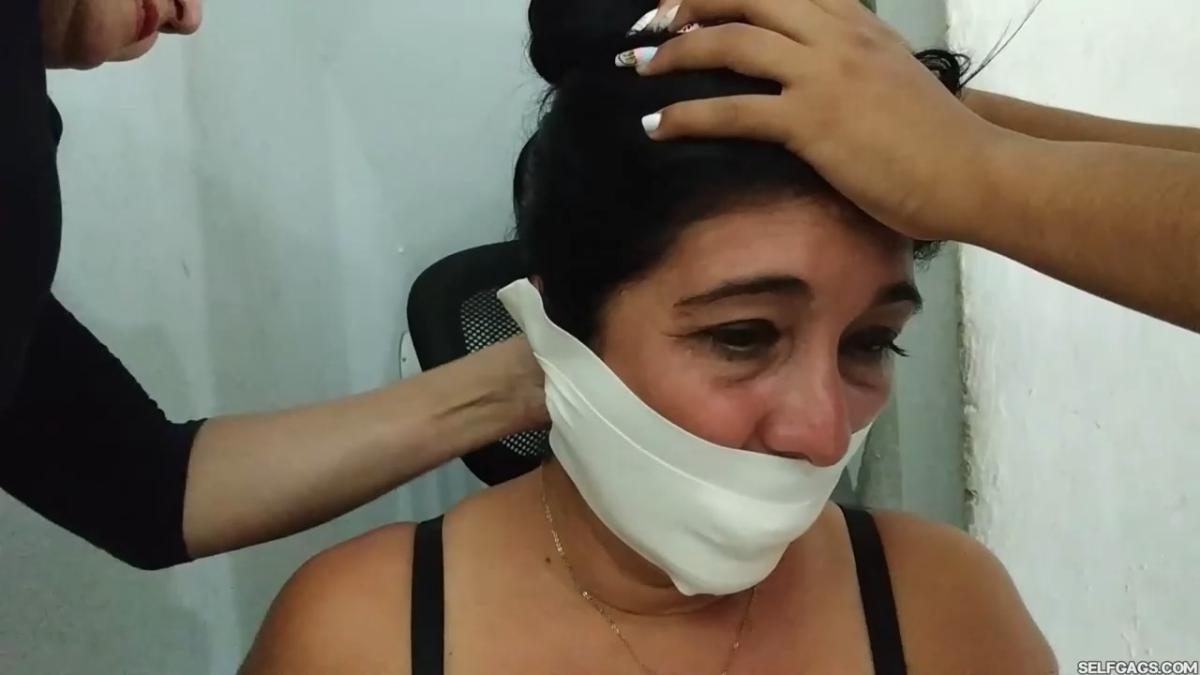 Strongly-Gagged-Women-In-Bondage-18
