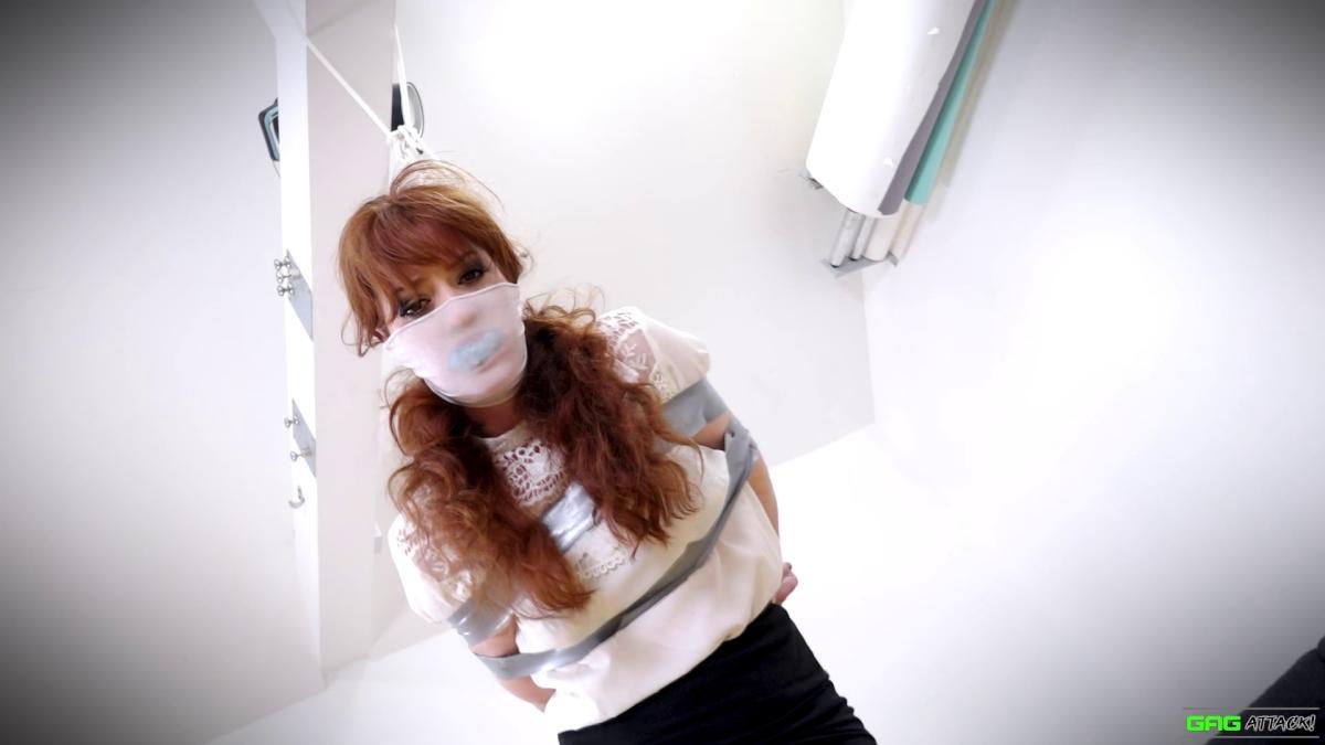 Zoe-Secretary-In-Bondage-For-Gag-Attack-21