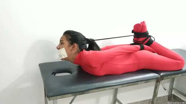 Female-patient-treated-with-bondage-by-doctor-19