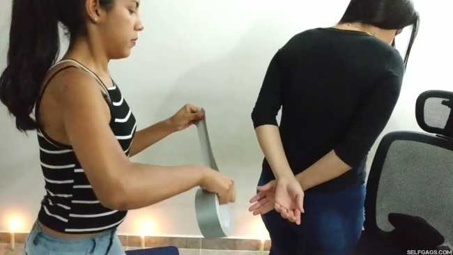 Mom-Tied-Up-For-Romantic-Foot-Worship-By-Daughter-3