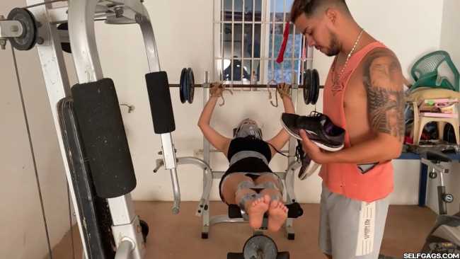 Slave-Training-Personal-Trainer-42