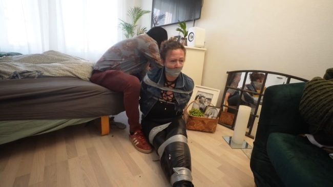 taylor-loudmouth-tape-trap-blueeyedbondage-2